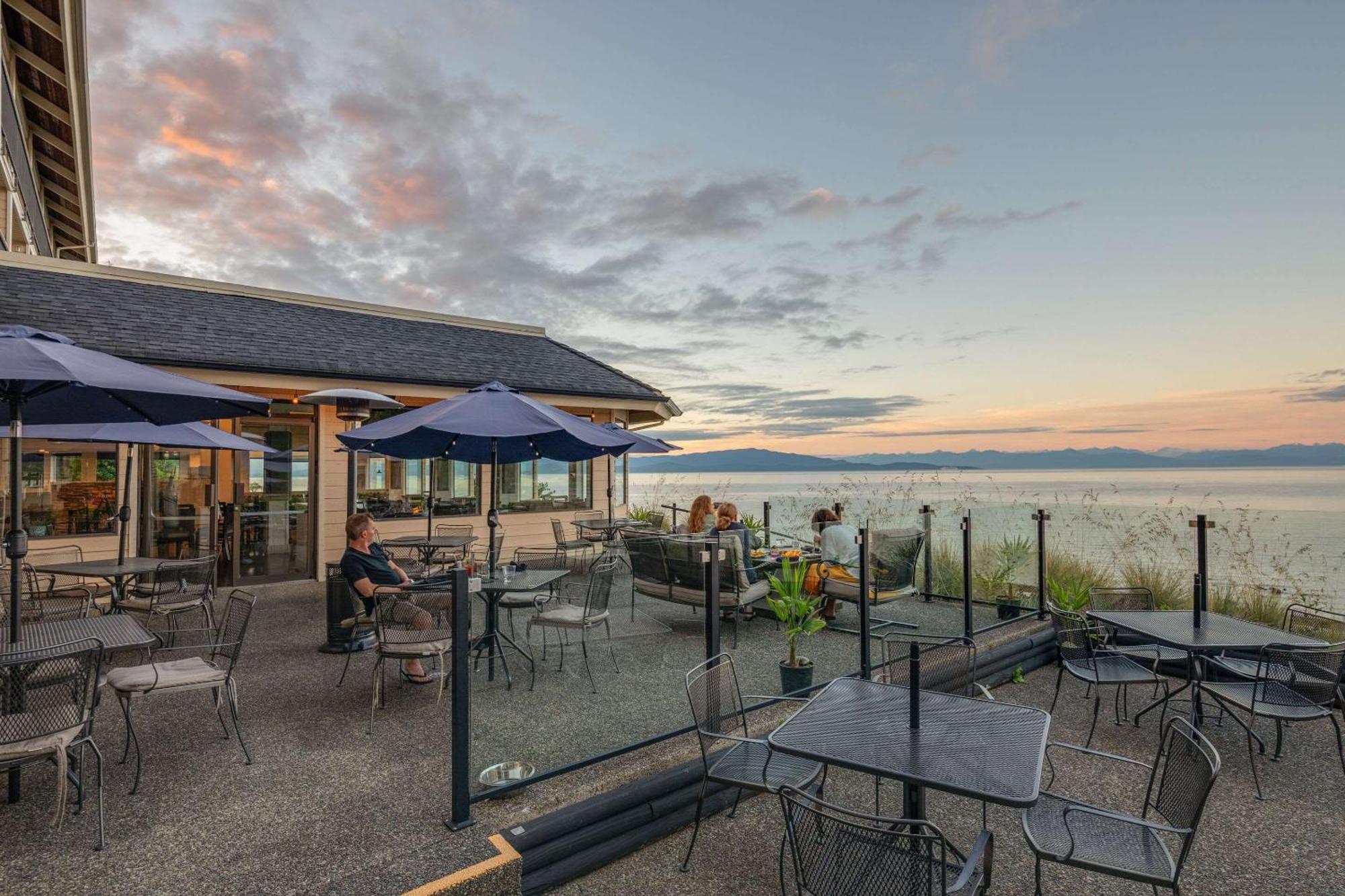 Bayside Oceanfront Resort Parksville Ngoại thất bức ảnh