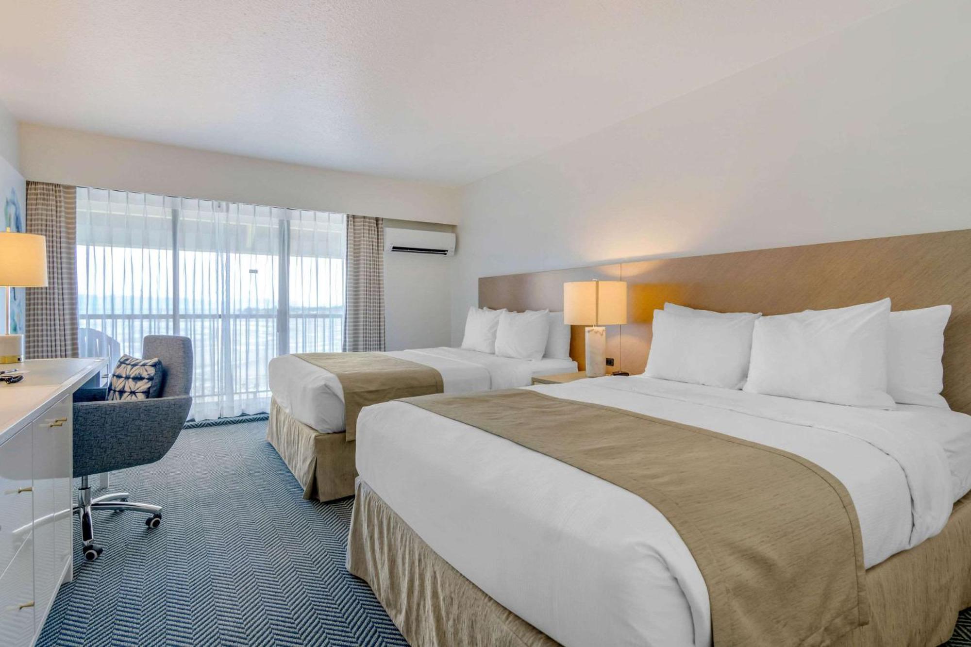 Bayside Oceanfront Resort Parksville Ngoại thất bức ảnh